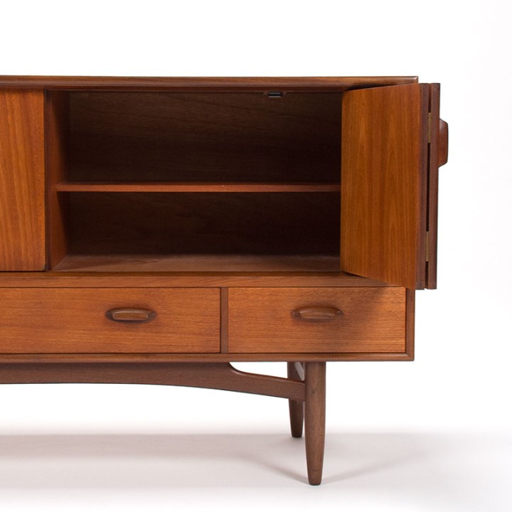 Victor Wilkins Mid-Century Brasilia dressoir voor G plan