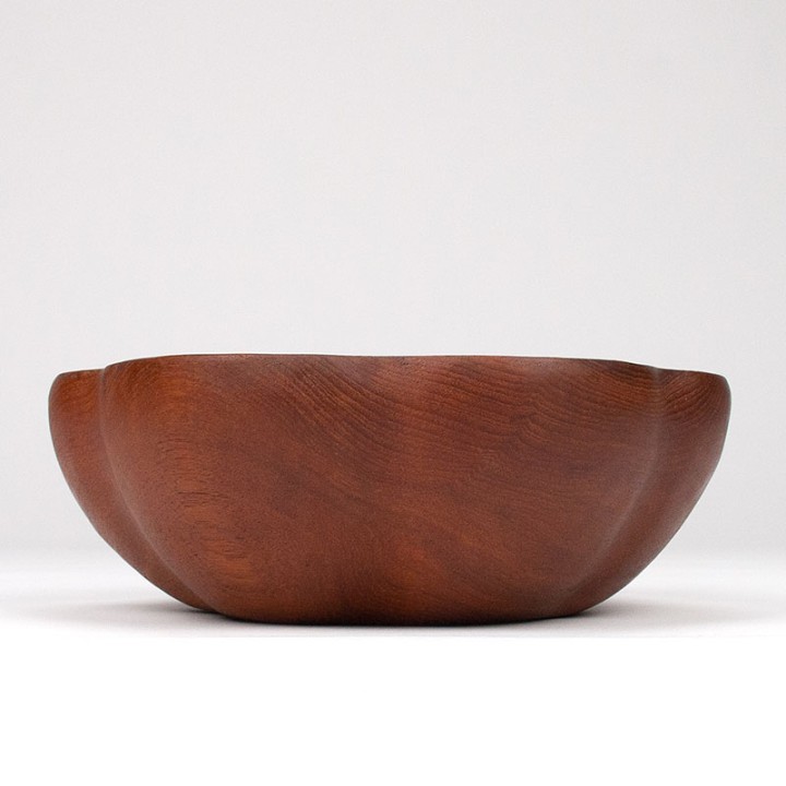 Vintage serving bowl in the shape of a flower