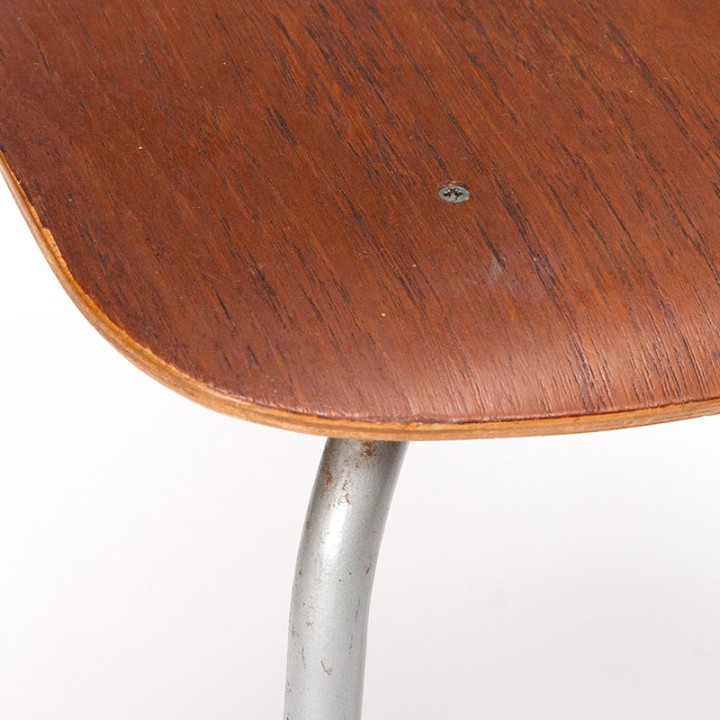 Deense teakhouten vintage industriële schoolstoel