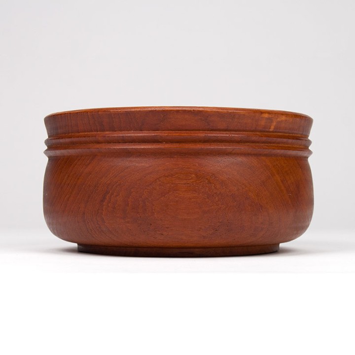 Danish Mid-Century serving bowl in teak wood