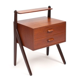 Sigfred Omann Mid-Century bedside table for Ølholm Møbelfabrik