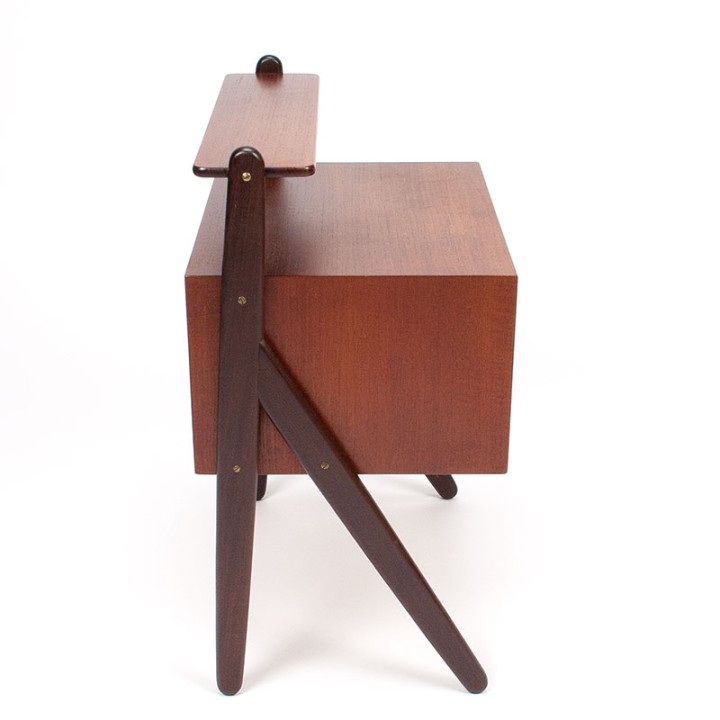 Sigfred Omann Mid-Century nachtkastje voor Ølholm Møbelfabrik