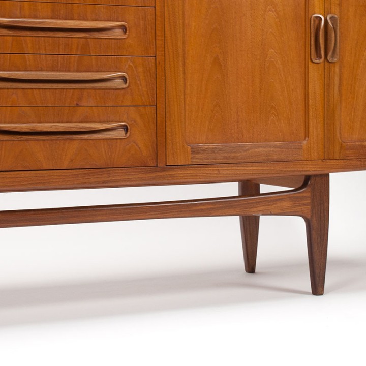 Groot Fresco Gplan dressoir vintage ontwerp Victor Wilkins