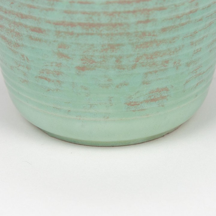 Groen vintage bloempotje