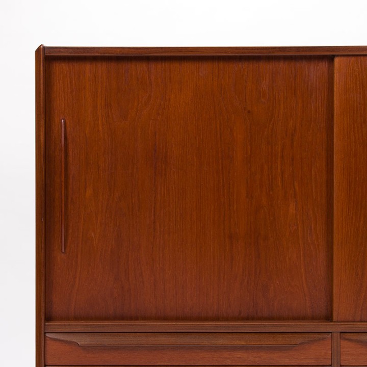 Mid-Century kort model Deense kast/ highboard in teak