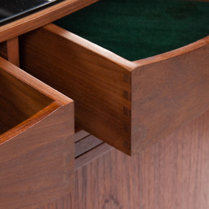 Johannes Andersen Danish Mid-Century design corner cabinet in