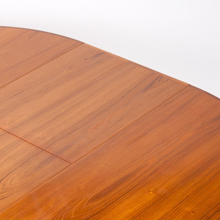 Mid-Century vintage ronde teakhouten eettafel van Gplan