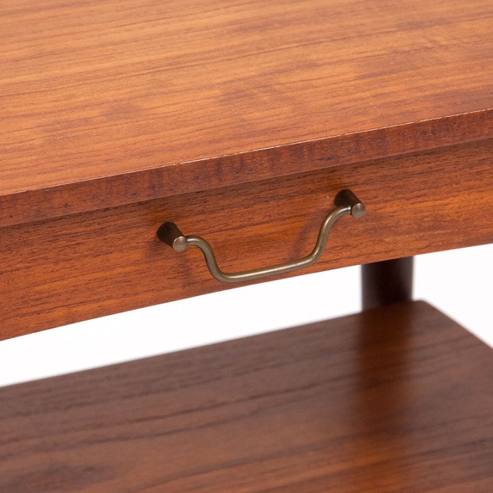 Vintage teakhouten Deense bijzettafel met kleine lade
