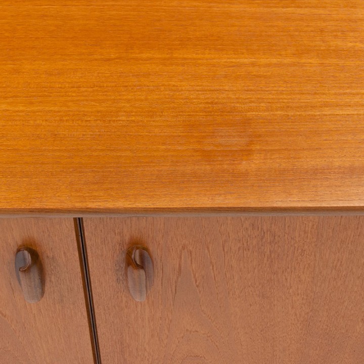 Brasilia lang model Gplan vintage Mid-Century dressoir in teak