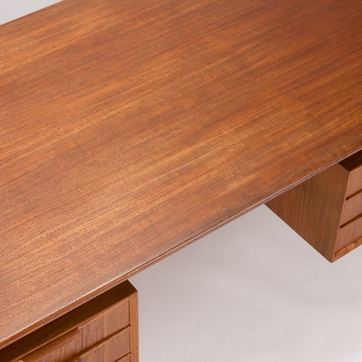 Large Mid-Century desk model 75 design Omann Jun