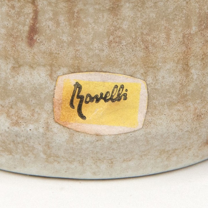 Small model Mid-Century Ravelli vase