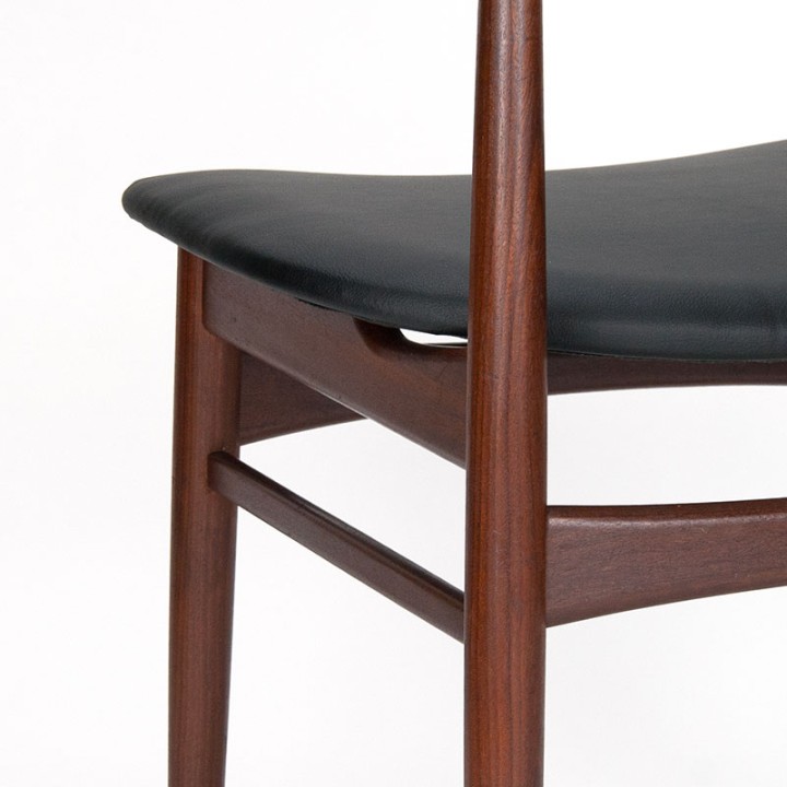 Eettafel stoel Mid-Century Deens vintage model in teak