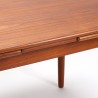 Eettafel Deens Mid-Century teakhouten uitschuifbaar model