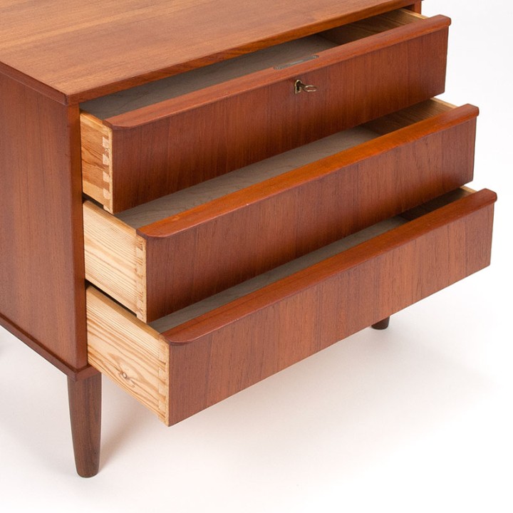 Vintage ladekast 3 lades Deens Design in teak