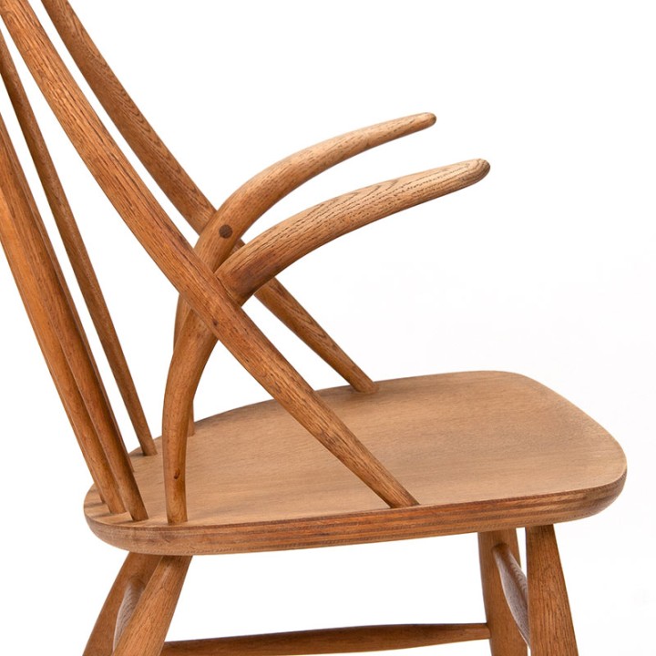 Illum Wikkelsø Mid-Century oak rocking chair model IW3