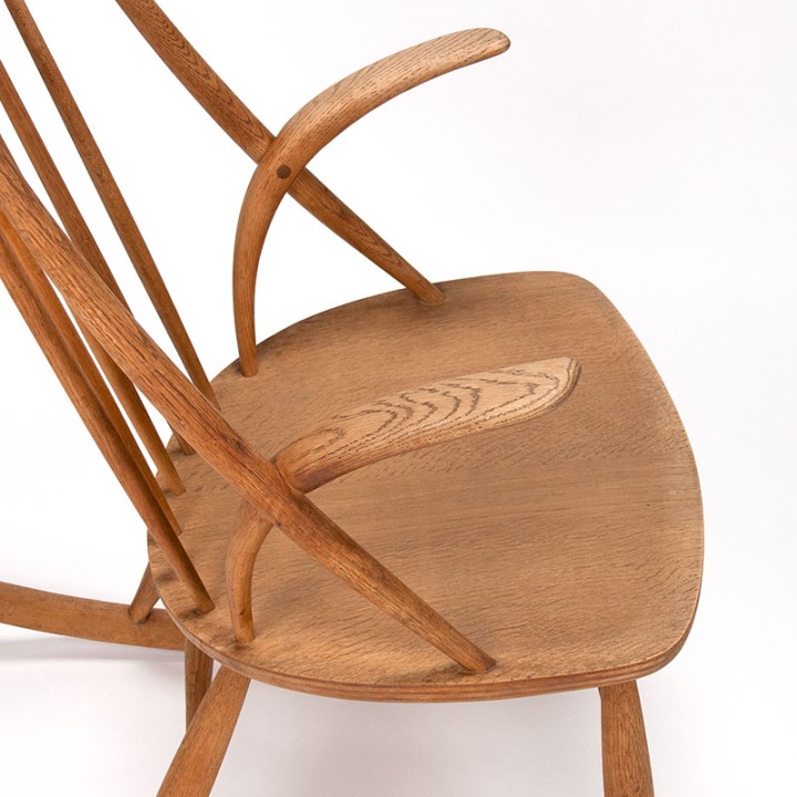 Illum Wikkelsø Mid-Century eiken schommelstoel model IW3