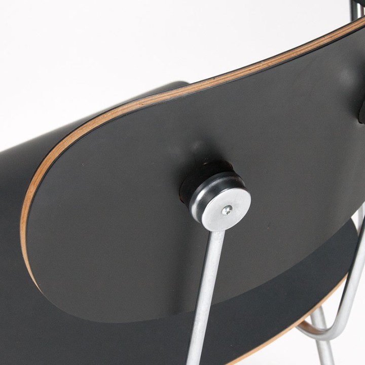 Set of 4 vintage Wim Rietveld chairs model 216