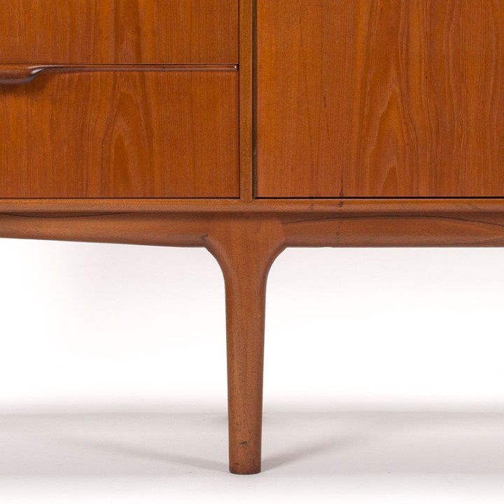 Dunvegan Mid-Century vintage sideboard for McIntosh