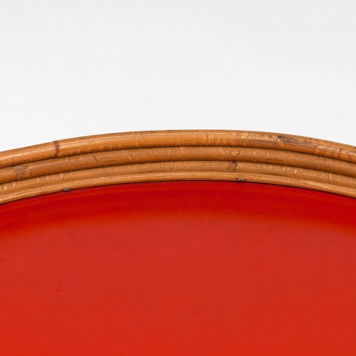 Mid-Century dienblad van bamboe met rode binnenzijde