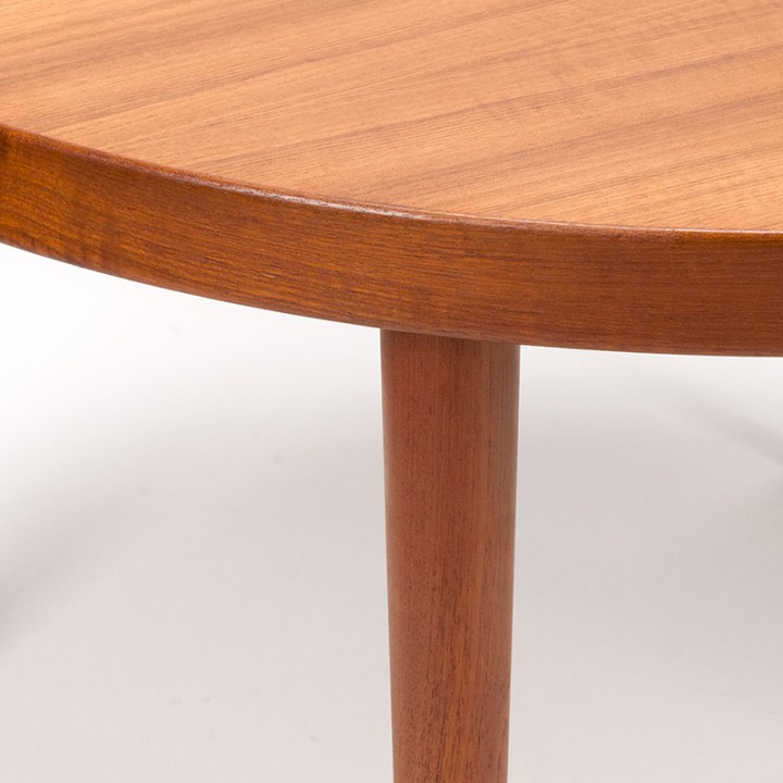 Kai Kristiansen Mid-Century round extendable dining table