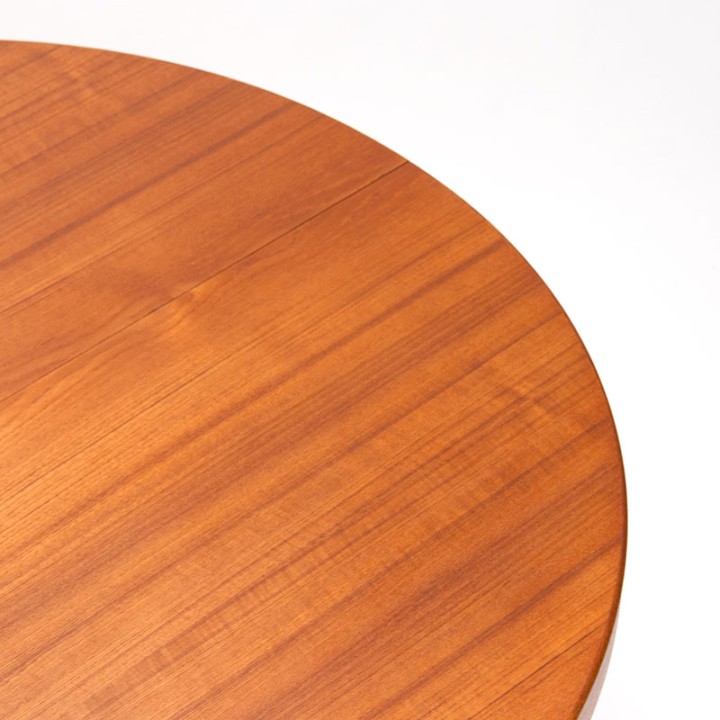 Kai Kristiansen Mid-Century round extendable dining table