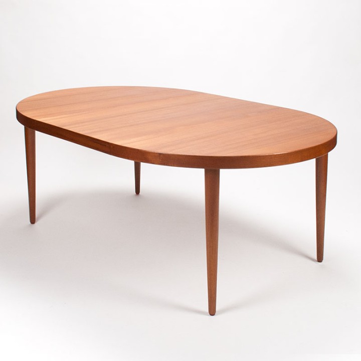 Kai Kristiansen Mid-Century round extendable dining table