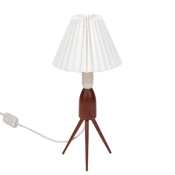 Klein stijlvol Mid-Century Deens tafellampje