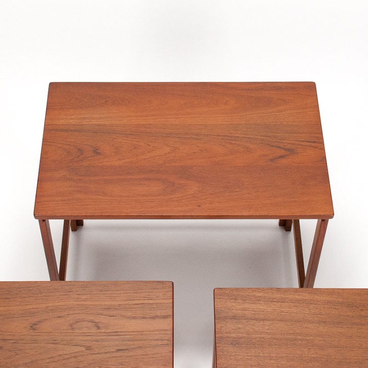 Peter Hvidt en Ola Mølgaard-Nielsen Mid-Century nesttafels voor