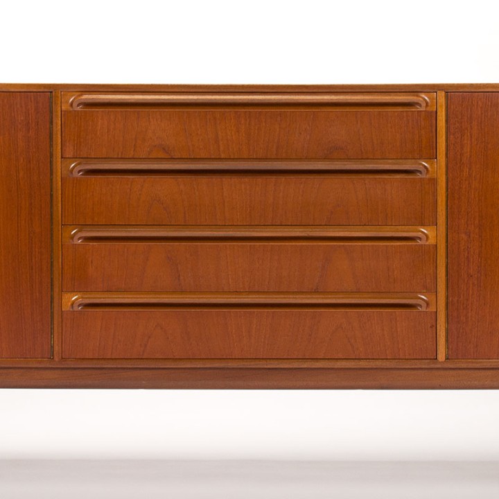 McIntosh lang teakhouten Mid-Century dressoir