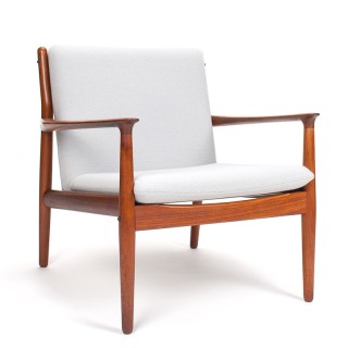 Grete Jalk model 218 Mid-Century armchair for Glostrup