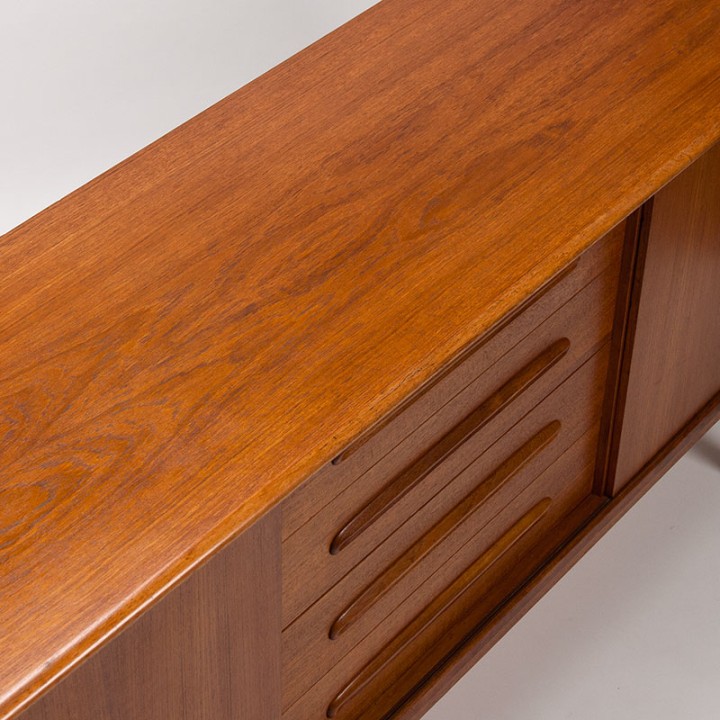 Nils Jonsson Mid-Century Modern vintage Troeds Bjärnum sideboard