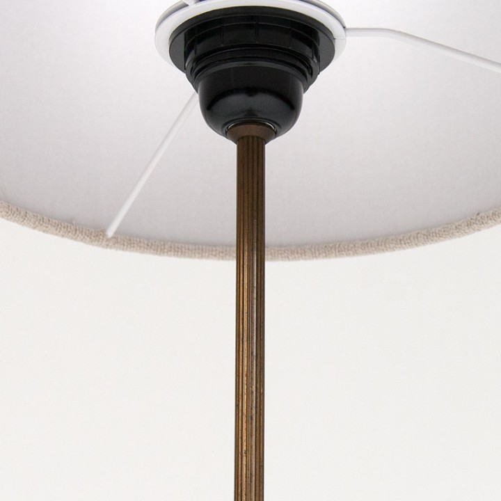 Mid-Century Deense tafellamp in teak en messing op driepoot