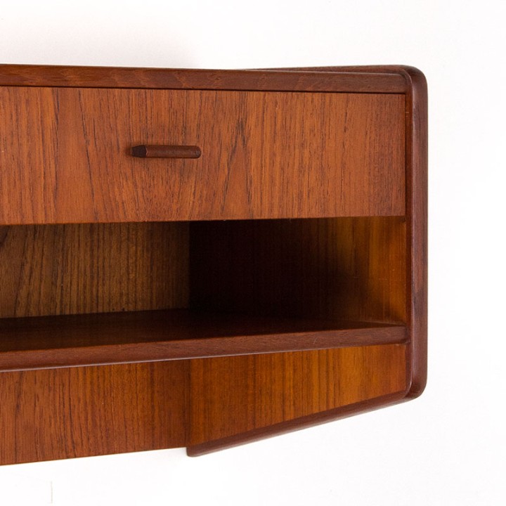 Deens teak Mid-Century wandkastje in teak