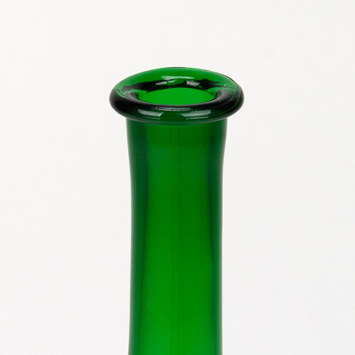 Grote glazen vintage fles/ karaf in groene uitvoering