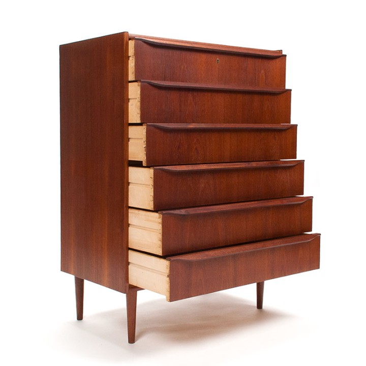 Large model Danish Mid-Century teak chest of drawers