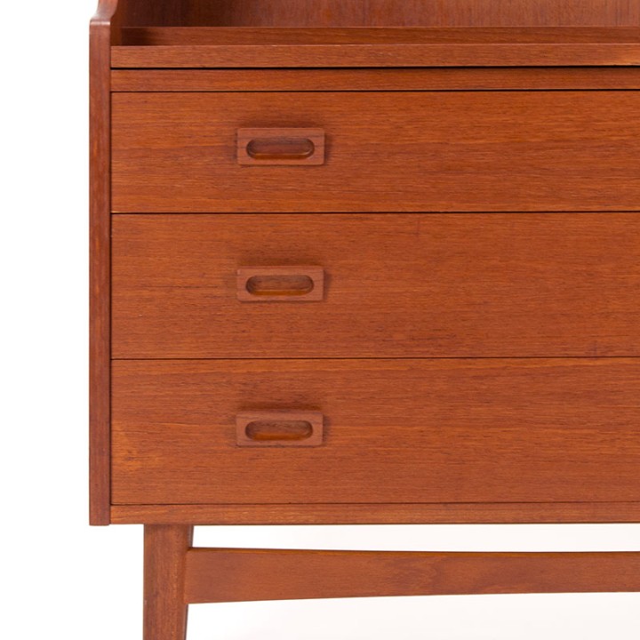 Hoog model Deense Mid-Century kast ontwerp Johannes Sorth