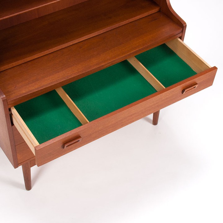 Hoog model Deense Mid-Century kast ontwerp Johannes Sorth