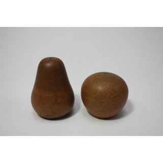 Lucie Q. Bakker condiment set