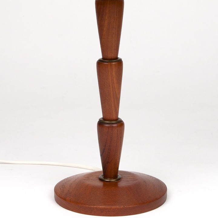 Deense teakhouten Mid-Century tafellamp met oker kleurige kap