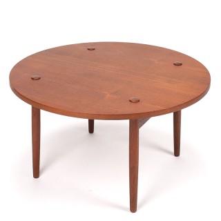 Mid-Century Danish round model coffee table in teak