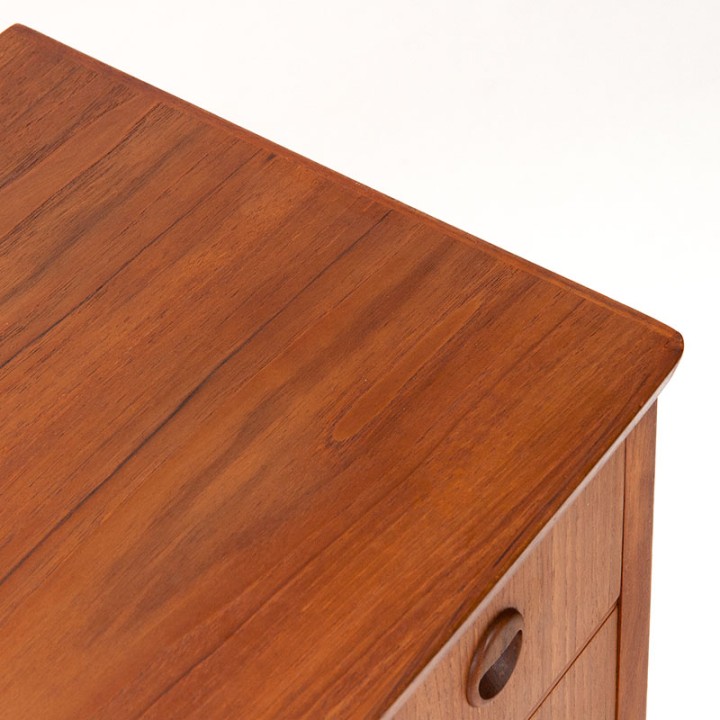 Mid-Century teak chest of drawers with a curved front