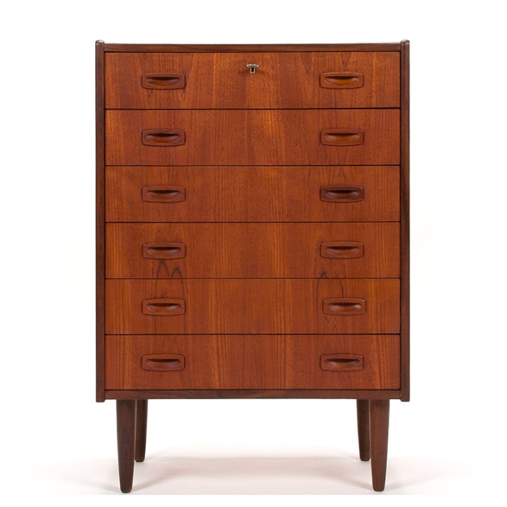 Dresser with 6 drawers Mid-Century Danish model in teak
