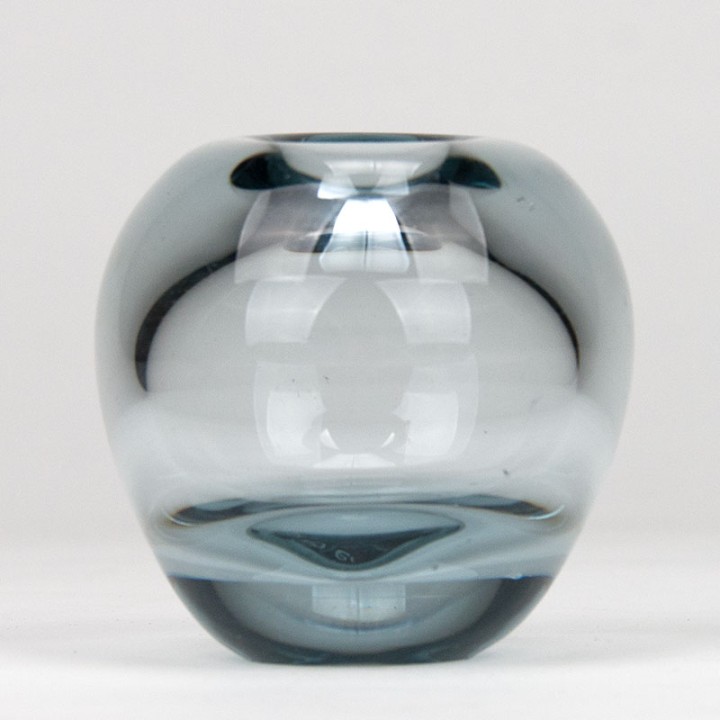 Holmegaard small vintage glass Rondo vase model 19856