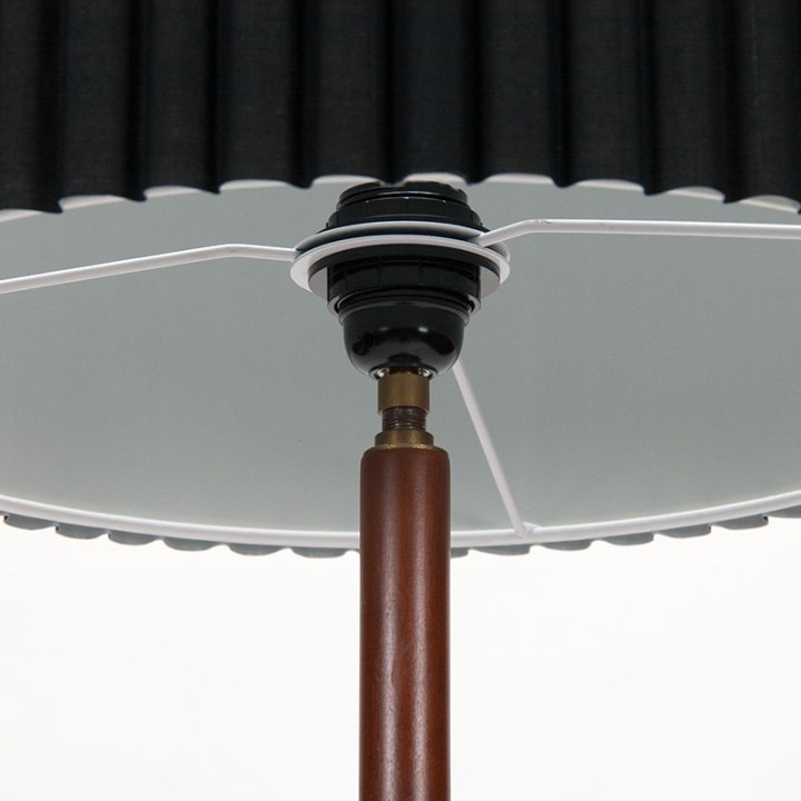 Mid-Century vloerlamp teakhout in bijzondere vorm