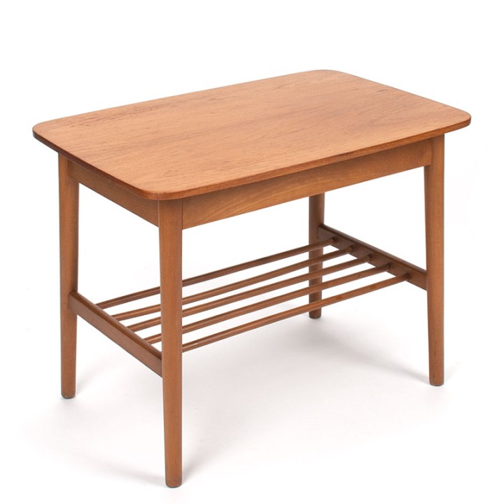 Deense vintage bijzettafel met lectuurdeel