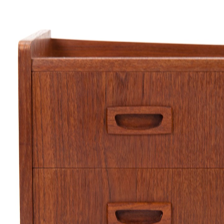 Brede ladekast Deens Mid-Century vintage model