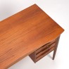 Bureau Deens Mid-Century model in teak met dubbel ladeblok