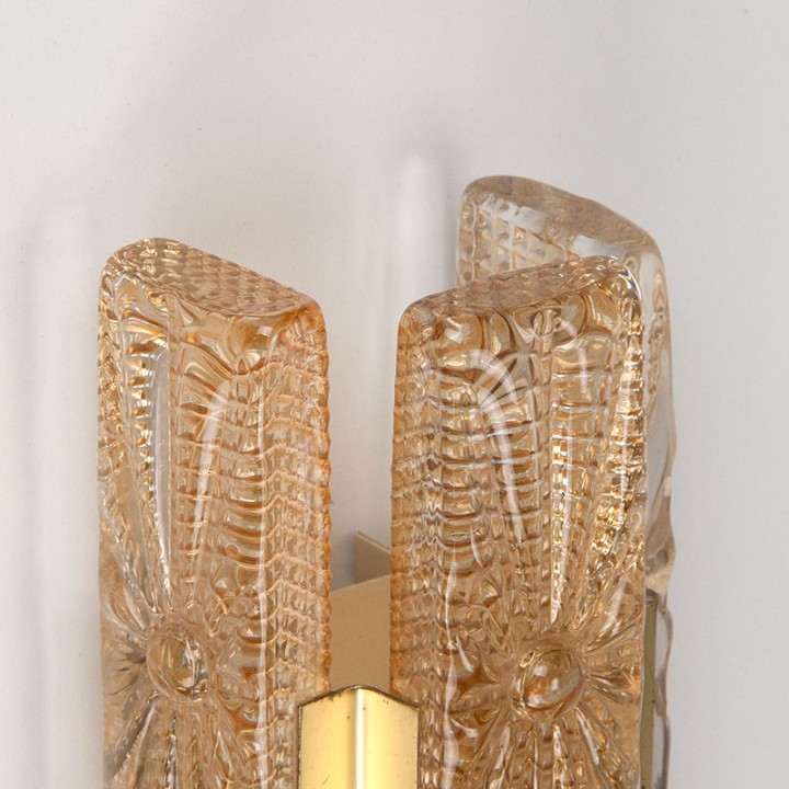 Vitrika Danish Mid-Century Aladdin wall lamp