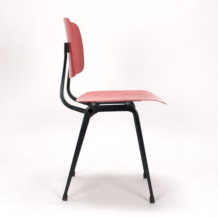 Friso Kramer Mid-Century industrial Revolt chair red/ pink