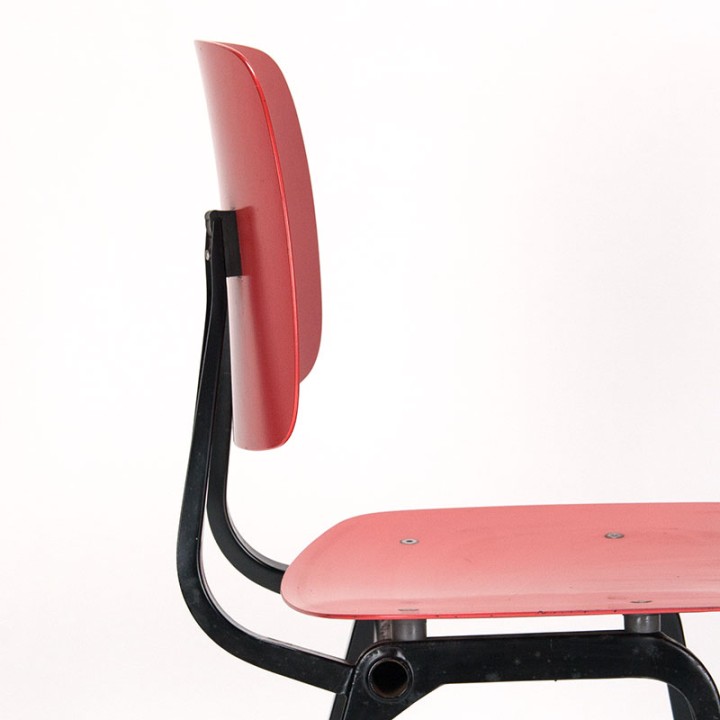 Friso Kramer Mid-Century industriële Revolt stoel rood/ roze
